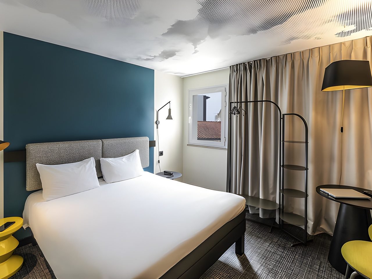 Accor Hotels · Hotel Ibis Barajas · Comprehensive refurbishment of 42 rooms · view 5