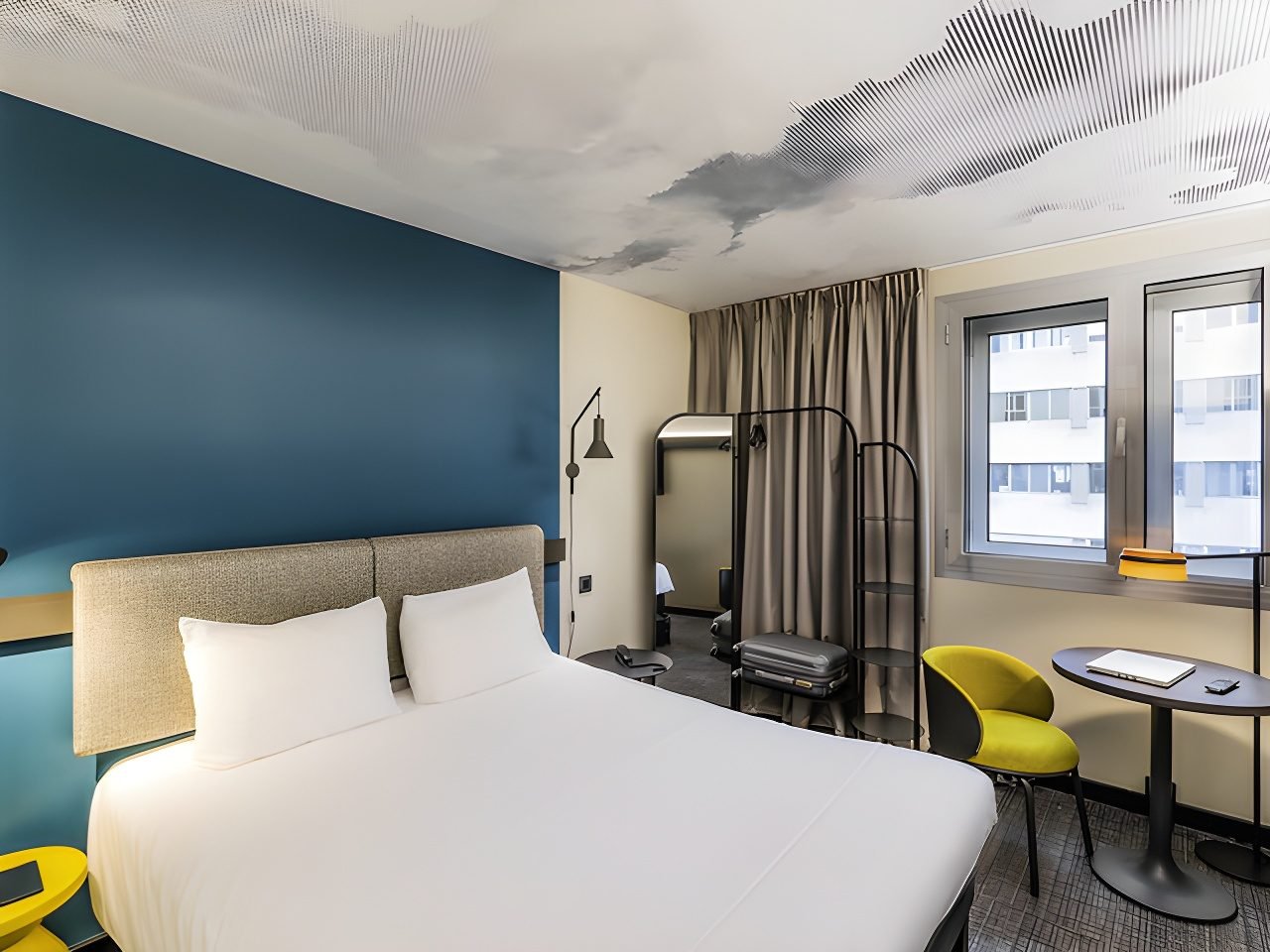 Accor Hotels · Hotel Ibis Barajas · Comprehensive refurbishment of 42 rooms · view 7