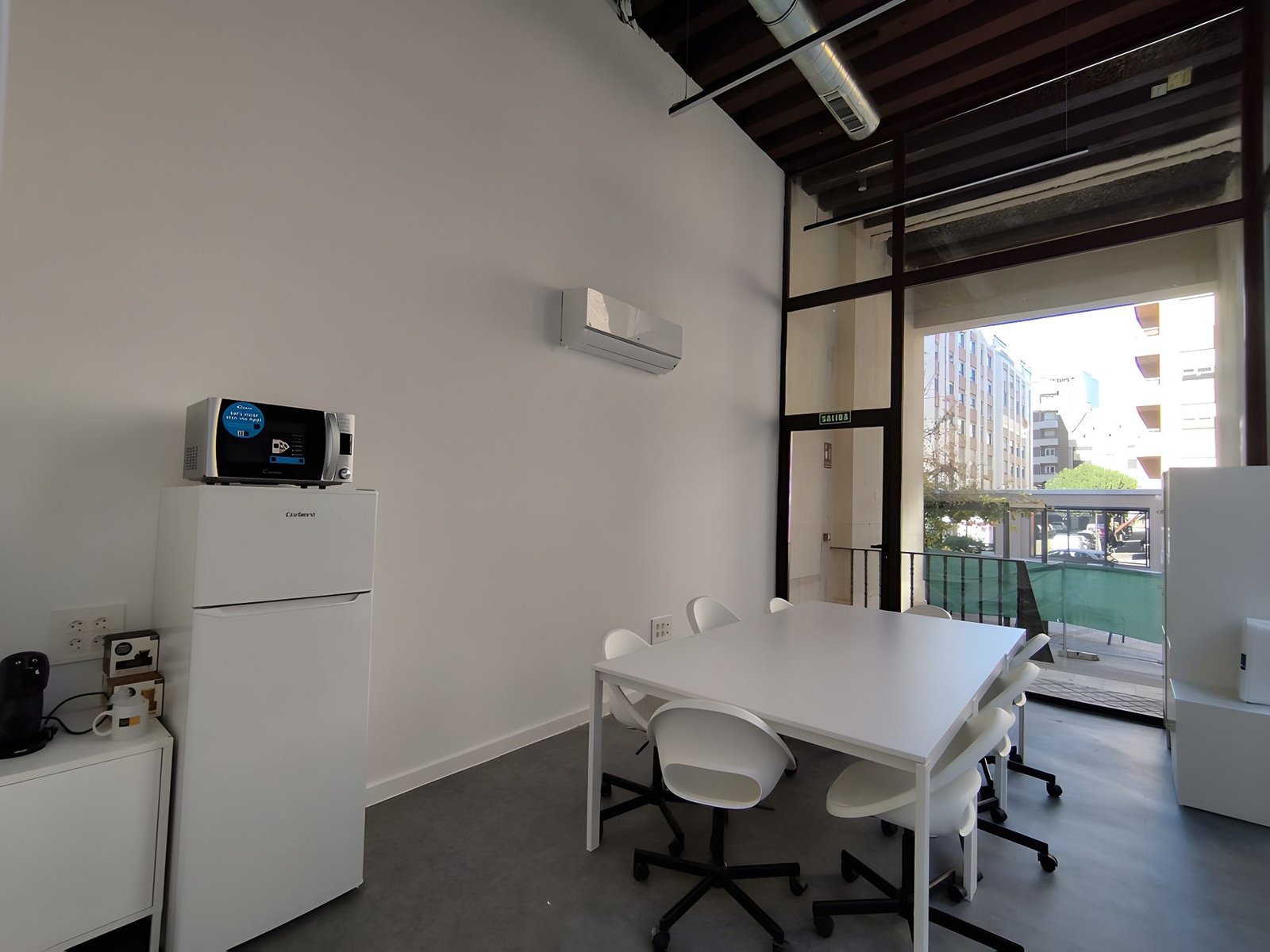 ILERNA FP · Vocational training centre in a heritage building · view 9