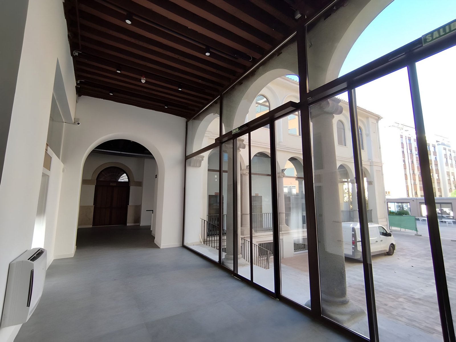 ILERNA FP · Vocational training centre in a heritage building · view 11