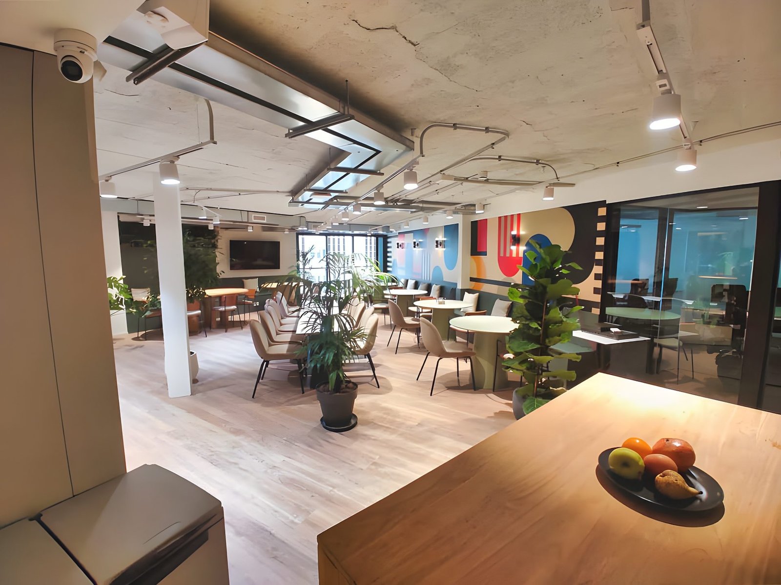Inbest Real Estate · Turnkey office building refurbishment · view 5