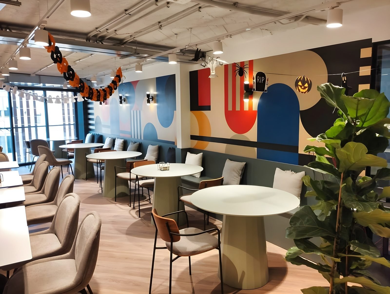 Inbest Real Estate · Turnkey office building refurbishment · view 6