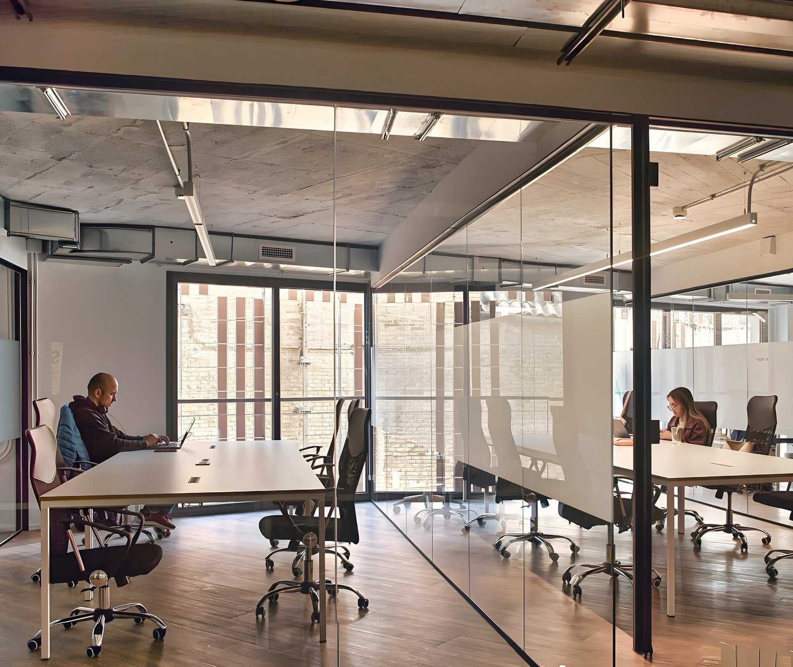 Inbest Real Estate · Turnkey office building refurbishment · view 9