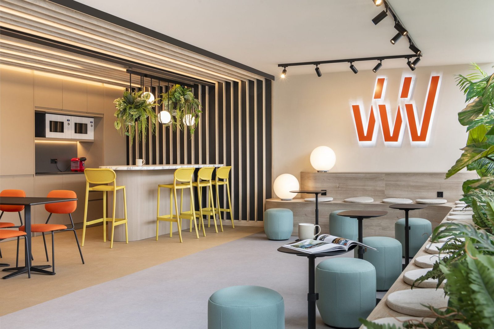 Montrel · Reception, workcafé and meeting area · view 7