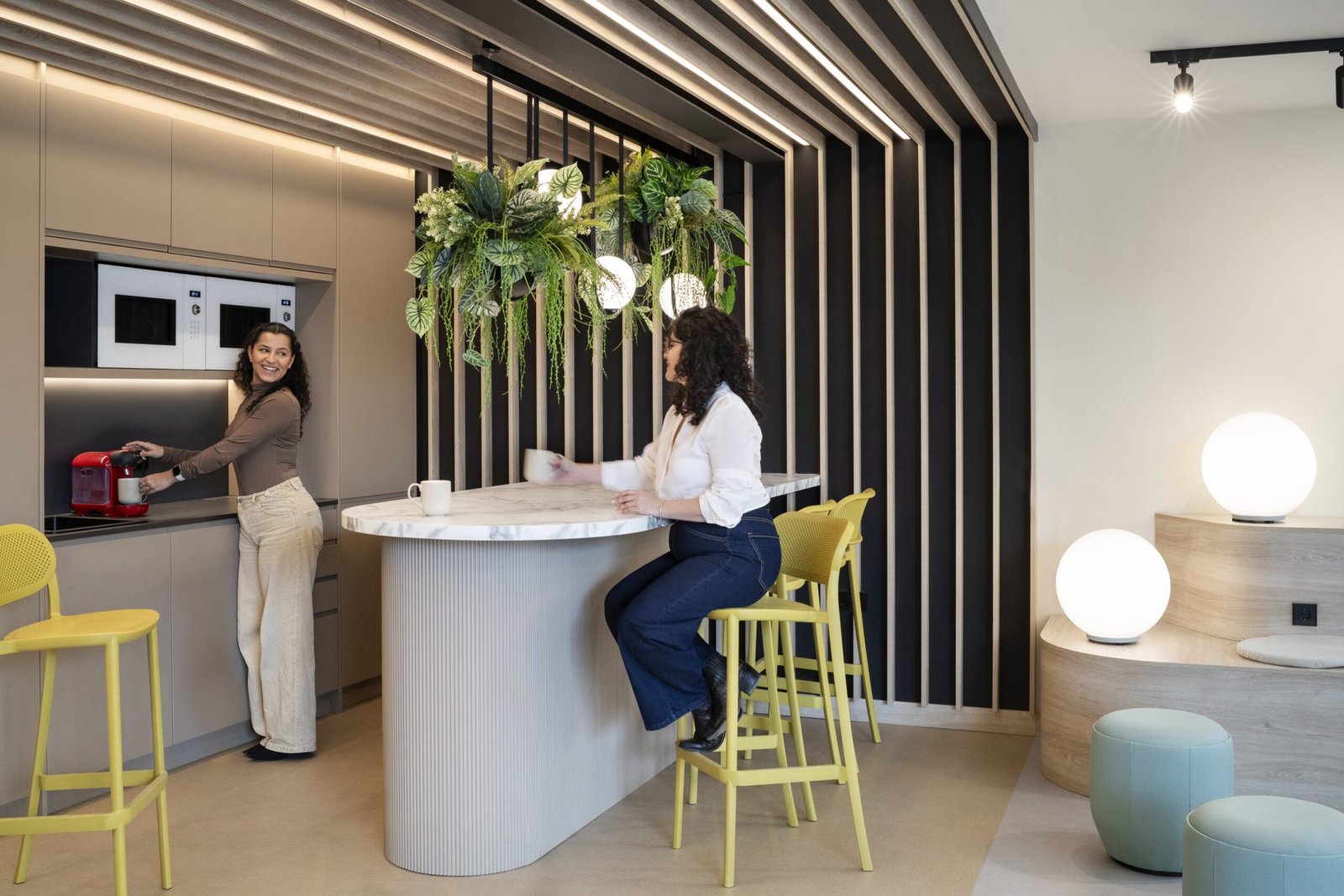 Montrel · Reception, workcafé and meeting area · view 8