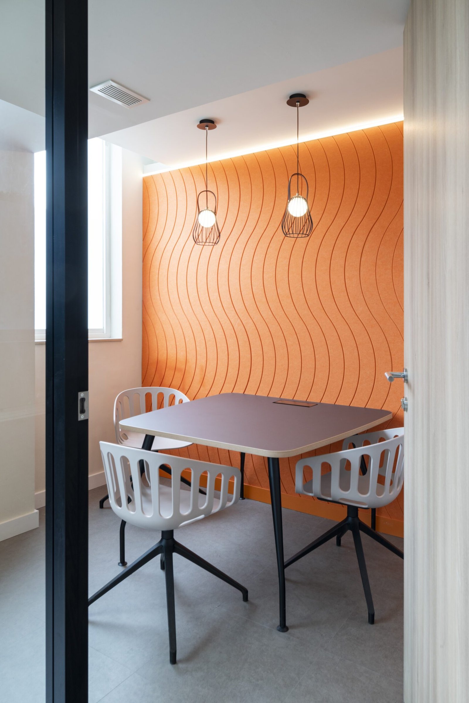 Montrel · Reception, workcafé and meeting area · view 10